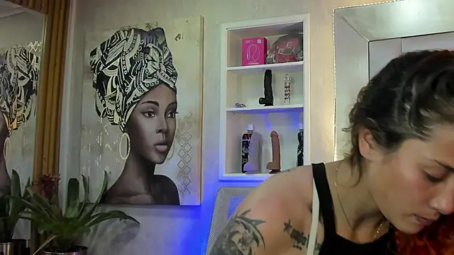 ZoeTaylorl online show from 6, 5, 2026