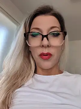 Snapshot of ManuelaX chatting on 23, 3, 2026 ManuelaX online show from 23, 3, 2026