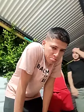 Snapshot of 3hornys-straights chatting on 15, 3, 2026 3hornys-straights online show from 15, 3, 2026