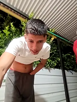 Snapshot of 3hornys-straights chatting on 22, 3, 2026 3hornys-straights online show from 22, 3, 2026