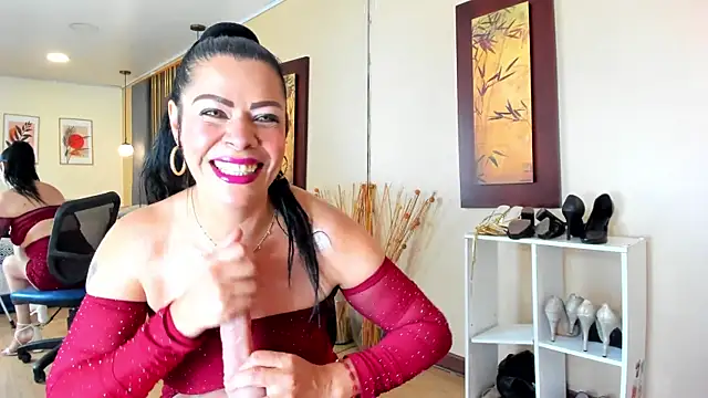 SofiiMontes online show from 17, 7, 2026