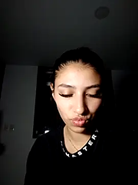 alicee teen online show from 20, 3, 2026