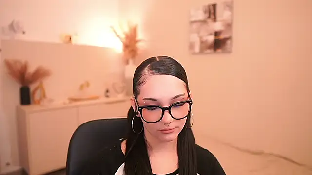 Ellediane18 online show from 16, 3, 2026