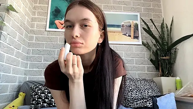 Snapshot of LaraDraggoo chatting on 19, 3, 2026 LaraDraggoo online show from 19, 3, 2026