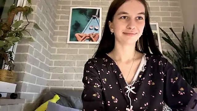 Snapshot of LaraDraggoo chatting on 20, 3, 2026 LaraDraggoo online show from 20, 3, 2026