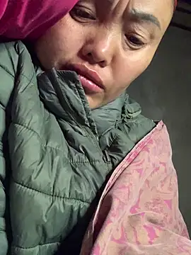 ten-girl-2k5 online show from 16, 3, 2026