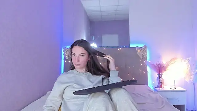 JosephineRows online show from 23, 3, 2026