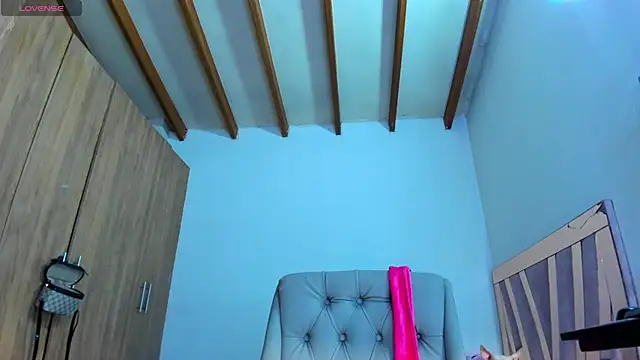 SkyeGabbyRose online show from 1, 7, 2026