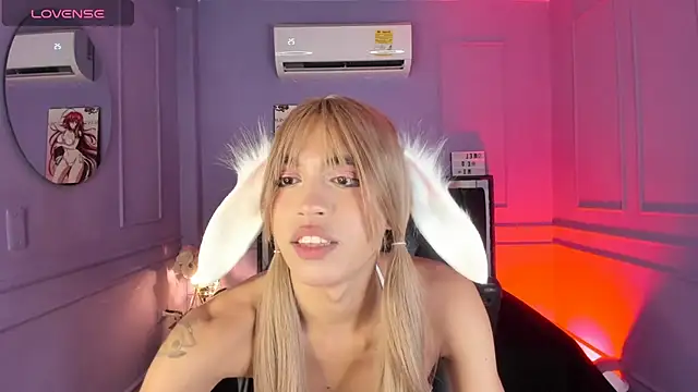 nikkita dragon  online show from 30, 4, 2026
