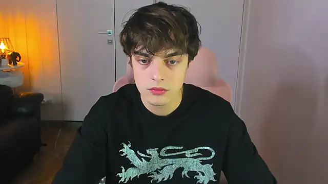 MaxVibee online show from 12, 3, 2026