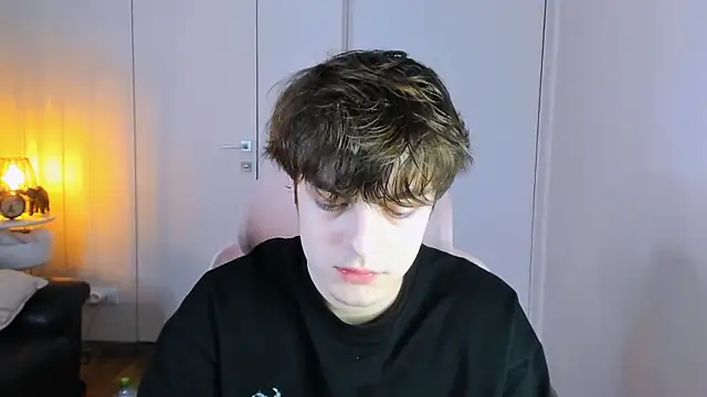 MaxVibee online show from 17, 3, 2026