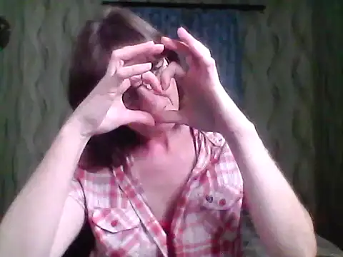 Alisaprice077 online show from 6, 4, 2026