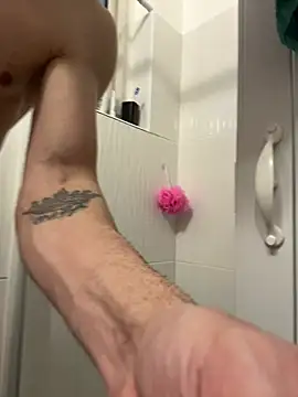 Snapshot of lion-rouge chatting on 9, 3, 2026 lion-rouge online show from 9, 3, 2026