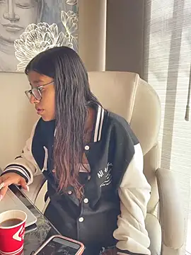 chanell pinkk online show from 13, 3, 2026