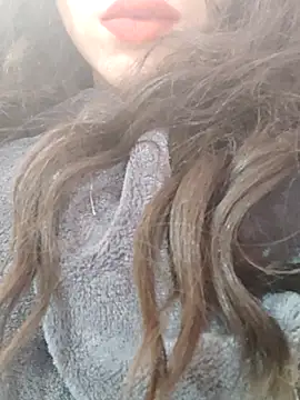 Snapshot of Kamilya89six chatting on 10, 3, 2026 Kamilya89six online show from 10, 3, 2026