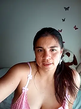 Snapshot of BettyBoo_w chatting on 1, 5, 2026 BettyBoo w online show from 1, 5, 2026