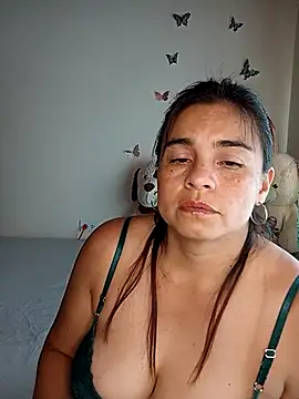 Snapshot of BettyBoo_w chatting on 2, 5, 2026 BettyBoo w online show from 2, 5, 2026