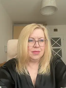 JanieLight53 online show from 25, 4, 2026