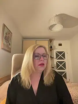JanieLight53 online show from 10, 5, 2026