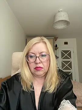 JanieLight53 online show from 25, 5, 2026