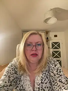 JanieLight53 online show from 28, 5, 2026