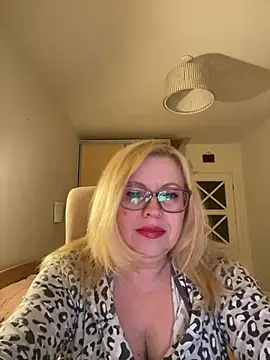 JanieLight53 online show from 2, 6, 2026