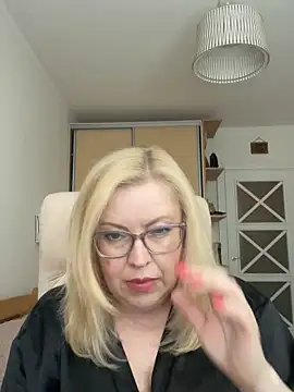 JanieLight53 online show from 10, 6, 2026