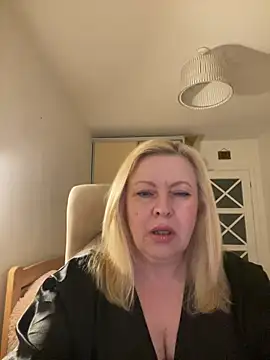 JanieLight53 online show from 26, 6, 2026