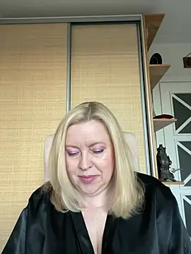 JanieLight53 online show from 28, 7, 2026