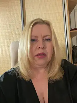 JanieLight53 online show from 28, 7, 2026
