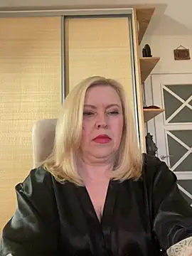 JanieLight53 online show from 3, 8, 2026
