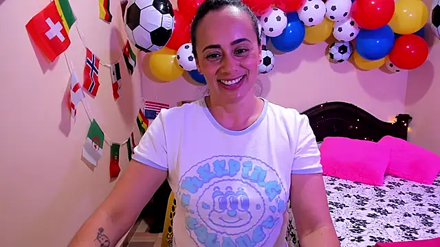 sara florez12 online show from 11, 6, 2026