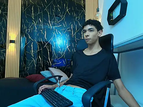 Snapshot of ValeriHot_1 chatting on 8, 3, 2026 ValeriHot 1 online show from 8, 3, 2026