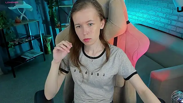 AriaGracen online show from 7, 5, 2026