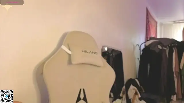 Luna Moon13 online show from 25, 4, 2026