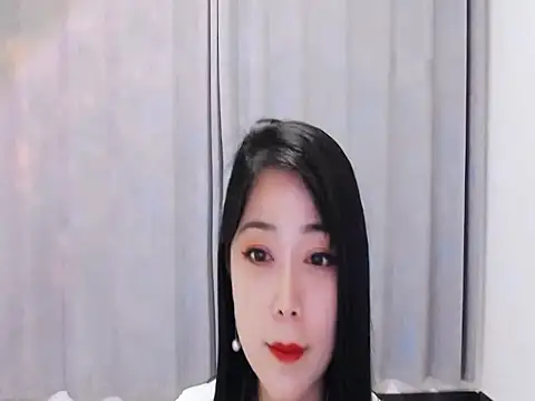 Snapshot of only-01 chatting on 18, 3, 2026 only-01 online show from 18, 3, 2026