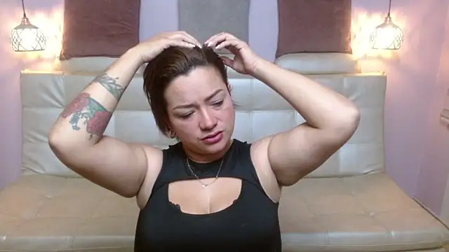 Hannakushx online show from 13, 3, 2026