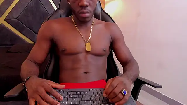 Snapshot of Oliver_Laurent_ chatting on 18, 3, 2026 Oliver Laurent online show from 18, 3, 2026