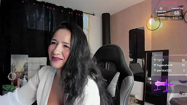 Snapshot of Vicky_Angeel chatting on 25, 6, 2026 Vicky Angeel online show from 25, 6, 2026