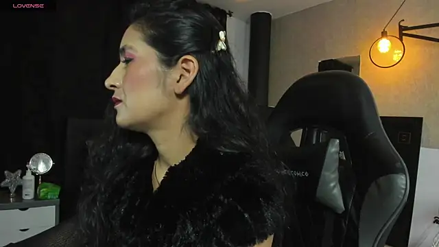 Snapshot of Vicky_Angeel chatting on 17, 7, 2026 Vicky Angeel online show from 17, 7, 2026