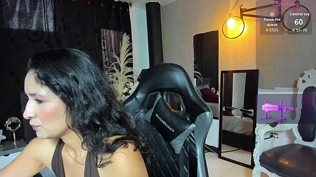 Snapshot of Vicky_Angeel chatting on 19, 7, 2026 Vicky Angeel online show from 19, 7, 2026