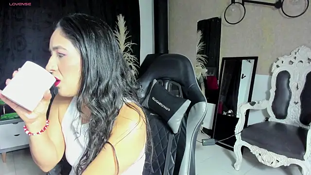 Snapshot of Vicky_Angeel chatting on 2, 8, 2026 Vicky Angeel online show from 2, 8, 2026