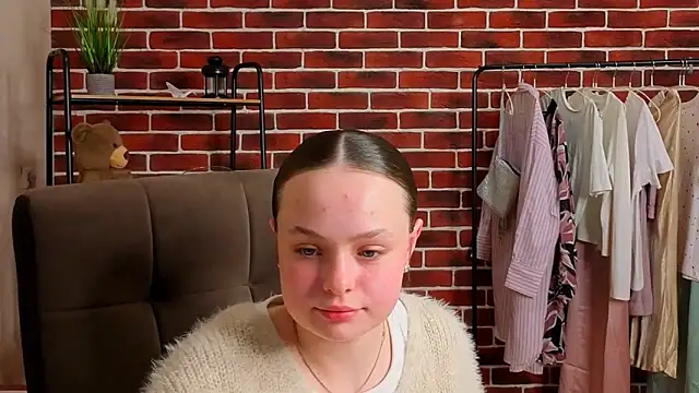 Snapshot of CarollScottt chatting on 3, 4, 2026 CarollScottt online show from 3, 4, 2026