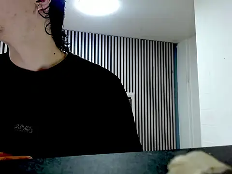 Alex Wolft online show from 6, 5, 2026
