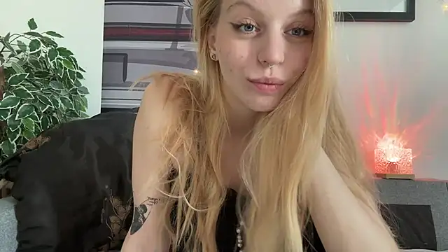 Fanny Fresh online show from 16, 7, 2026