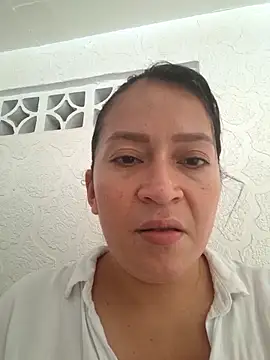 Snapshot of Dr_Edna_naughty chatting on 10, 5, 2026 Dr Edna naughty online show from 10, 5, 2026