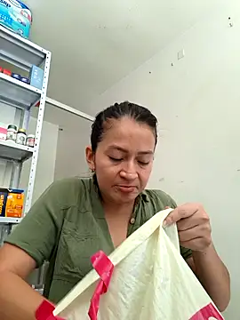 Snapshot of Dr_Edna_naughty chatting on 7, 6, 2026 Dr Edna naughty online show from 7, 6, 2026
