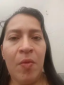 Snapshot of Dr_Edna_naughty chatting on 23, 6, 2026 Dr Edna naughty online show from 23, 6, 2026