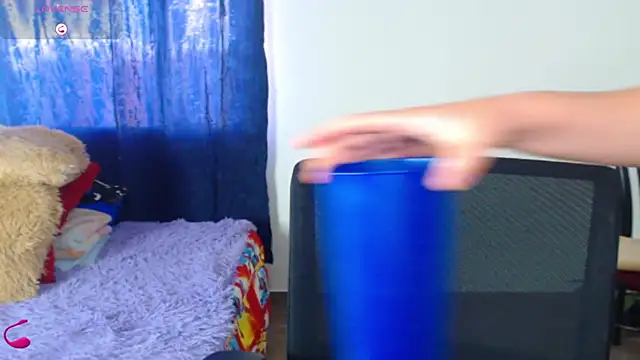 Snapshot of V_ALERY chatting on 21, 3, 2026 V ALERY online show from 21, 3, 2026