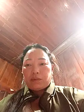 Snapshot of Yellow-pink chatting on 18, 3, 2026 Yellow-pink online show from 18, 3, 2026